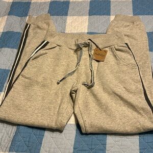 NWT Hello Nite! Heather Grey Jogger  Pants